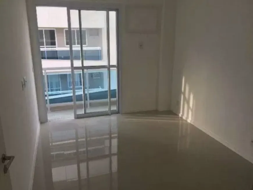 Foto 1 de Apartamento com 2 Quartos à venda, 75m² em Recreio Dos Bandeirantes, Rio de Janeiro