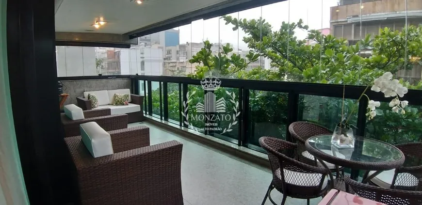 Foto 1 de Apartamento com 4 Quartos à venda, 214m² em Leblon, Rio de Janeiro