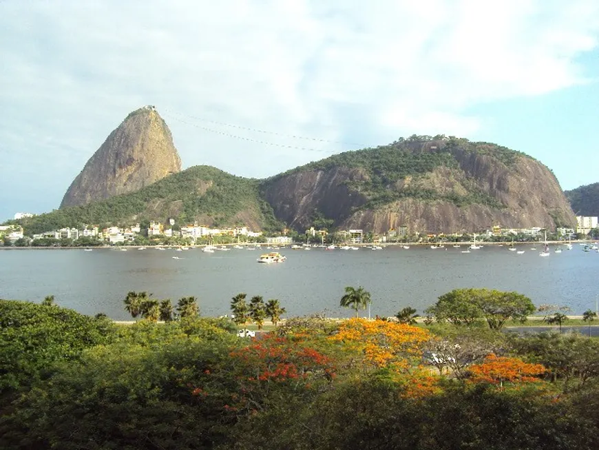 Foto 1 de Apartamento com 3 Quartos para alugar, 280m² em Flamengo, Rio de Janeiro