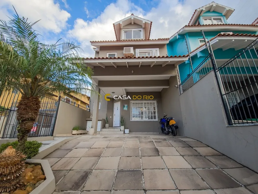 Foto 1 de Casa com 3 Quartos à venda, 160m² em Tristeza, Porto Alegre