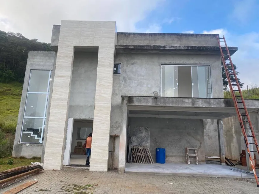 Foto 1 de Casa de Condomínio com 3 Quartos à venda, 170m² em Palmeiras, Mairiporã