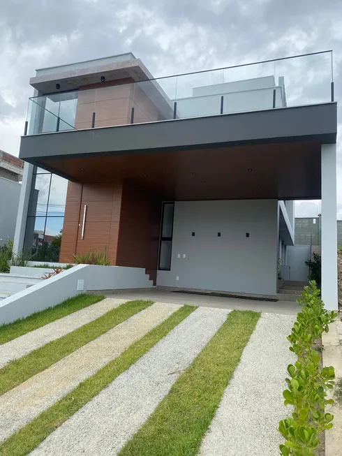 Foto 1 de Casa de Condomínio com 4 Quartos à venda, 260m² em Itararé, Campina Grande