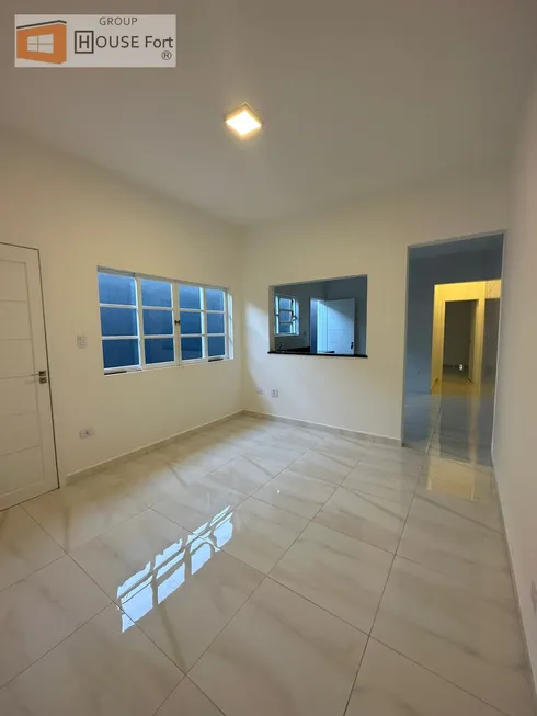 Foto 1 de Casa com 2 Quartos à venda, 125m² em Vila Tupi, Praia Grande