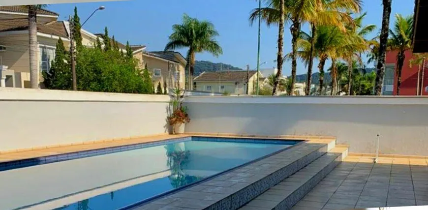 Foto 1 de Casa com 4 Quartos à venda, 400m² em Jardim Acapulco , Guarujá