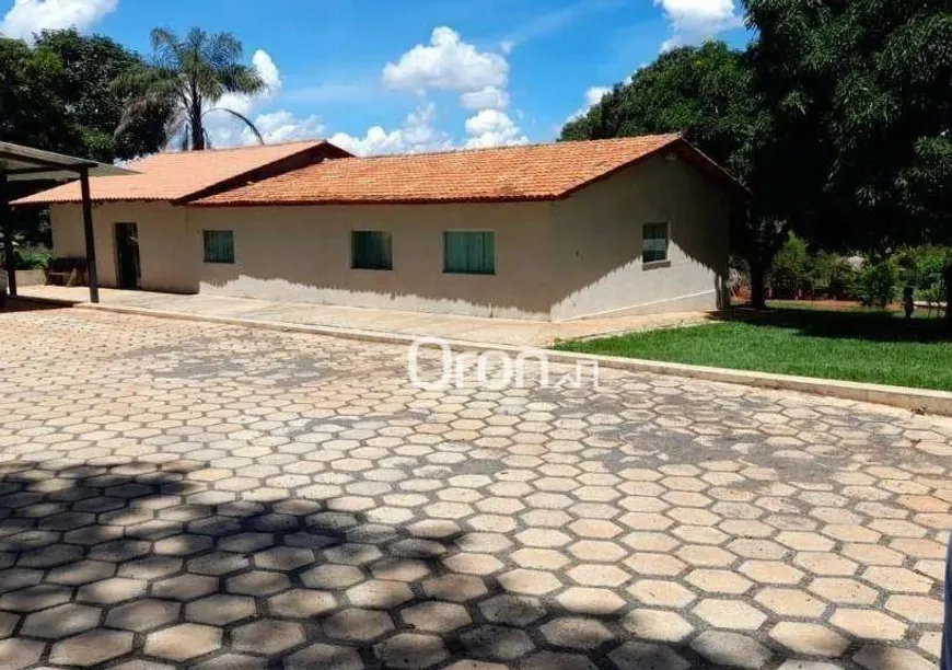 Foto 1 de Fazenda/Sítio com 5 Quartos à venda, 27000m² em Zona Rural, Anápolis