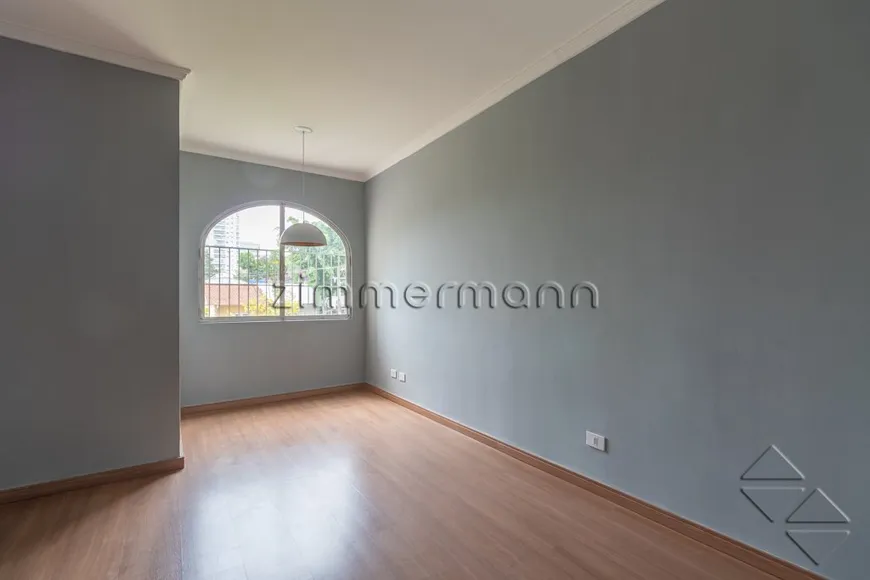 Foto 1 de Apartamento com 2 Quartos à venda, 68m² em Vila Olímpia, São Paulo