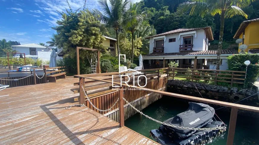 Foto 1 de Casa de Condomínio com 4 Quartos à venda, 300m² em Pontal, Angra dos Reis