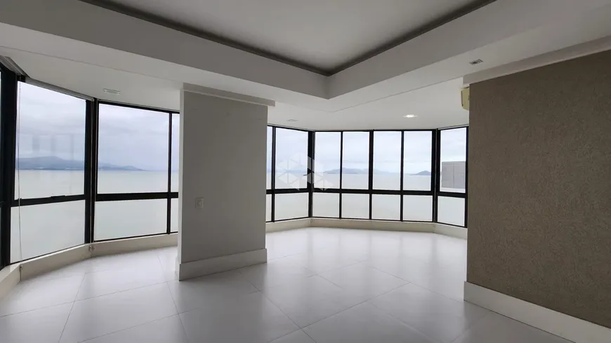 Foto 1 de Apartamento com 3 Quartos à venda, 283m² em Agronômica, Florianópolis