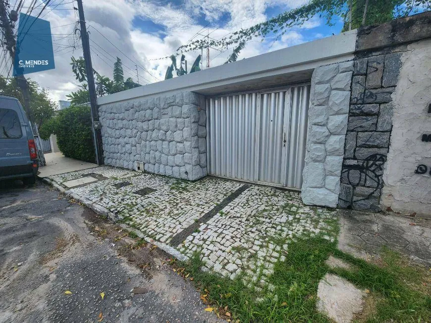 Foto 1 de Casa com 3 Quartos à venda, 123m² em Cidade dos Funcionários, Fortaleza