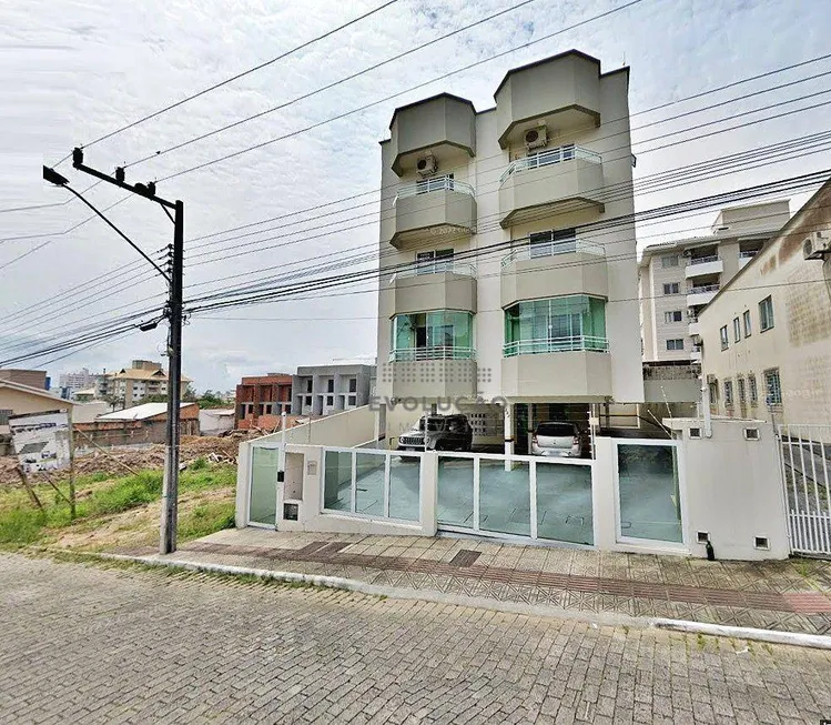 Foto 1 de Apartamento com 2 Quartos à venda, 67m² em Areias, São José