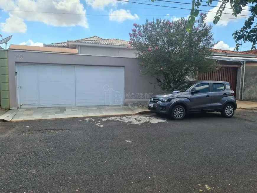 Foto 1 de Casa com 3 Quartos à venda, 181m² em Centro, Araraquara