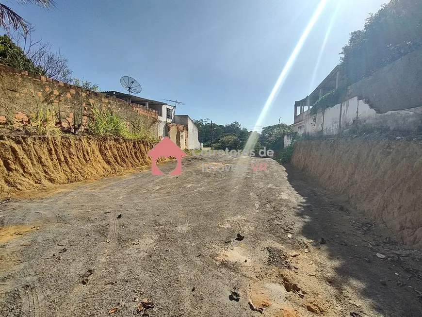 Foto 1 de Lote/Terreno à venda, 445m² em Monte Castelo, Volta Redonda