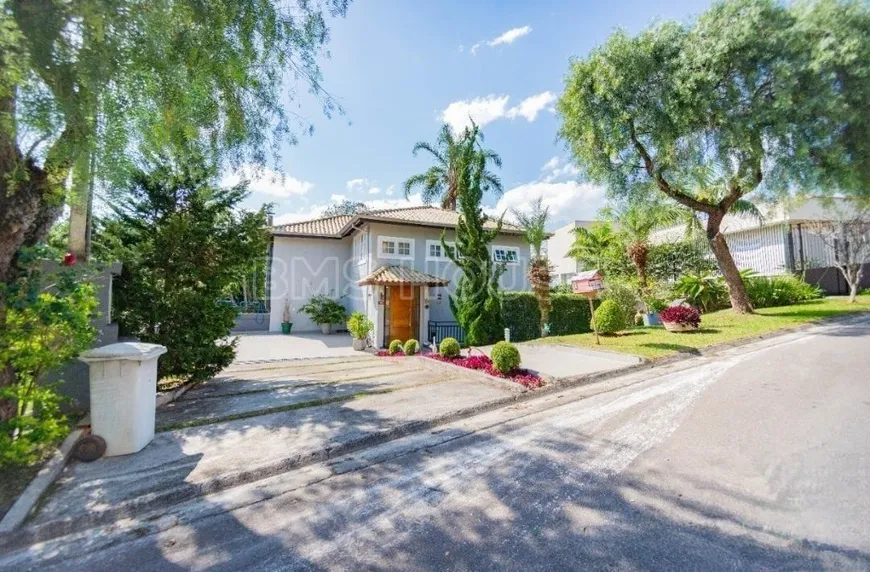 Foto 1 de Casa com 3 Quartos à venda, 300m² em Granja Viana, Carapicuíba