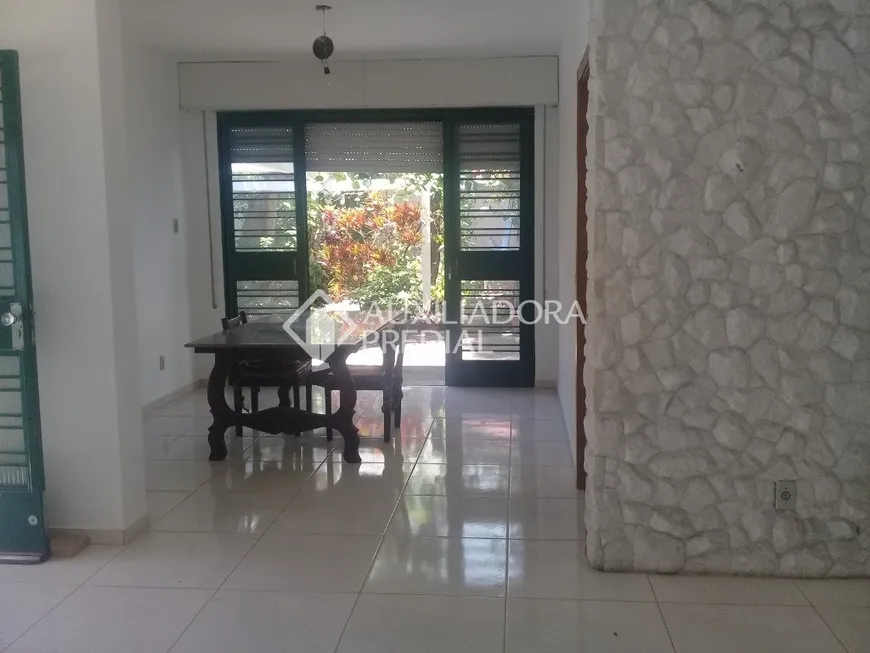 Foto 1 de Casa com 3 Quartos à venda, 227m² em Higienópolis, Porto Alegre