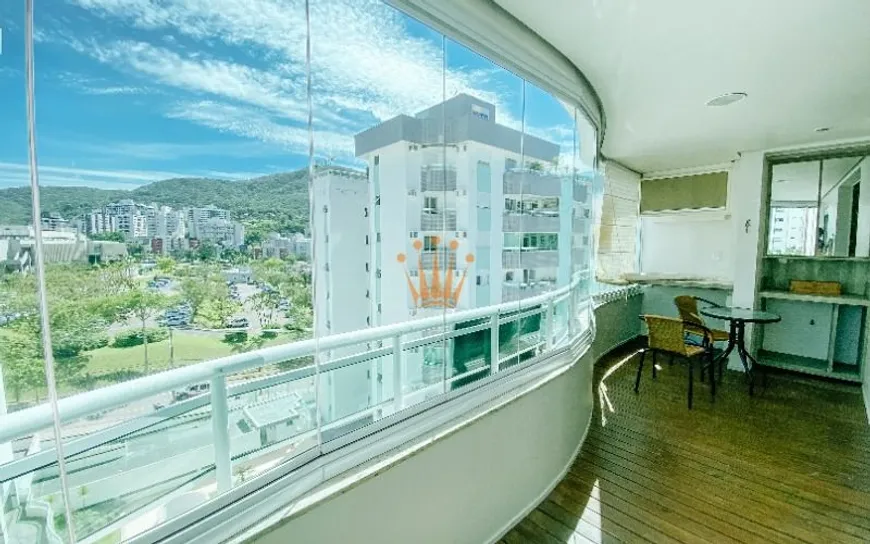 Foto 1 de Apartamento com 4 Quartos à venda, 129m² em Parque São Jorge, Florianópolis