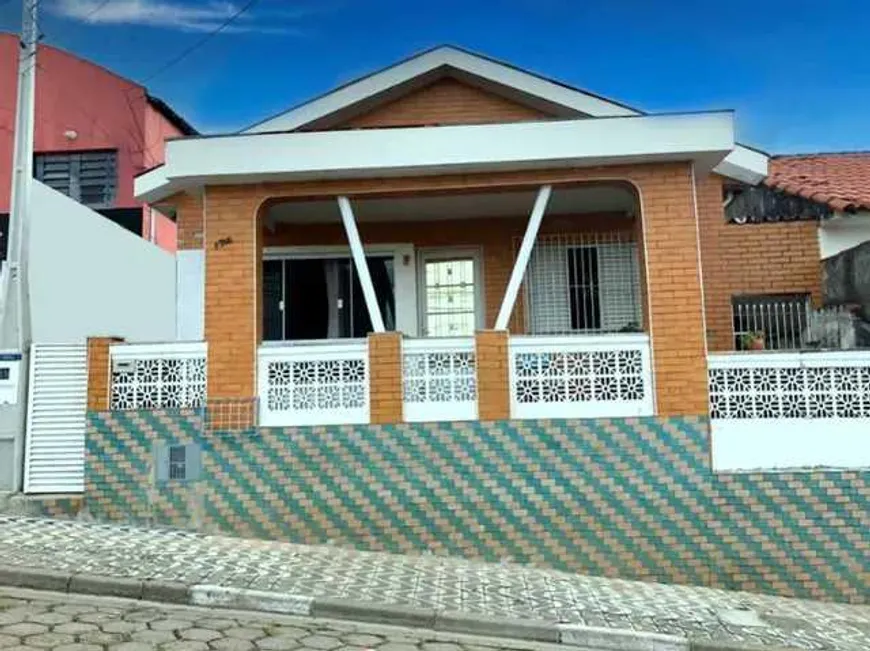 Foto 1 de Casa com 3 Quartos à venda, 206m² em Vila Dominguinho, Votorantim