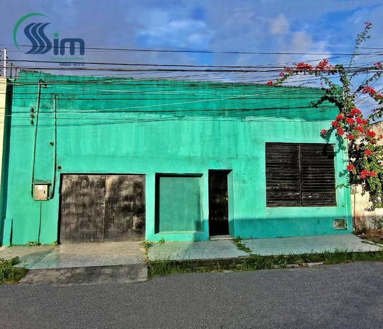 Foto 1 de Casa com 3 Quartos para alugar, 200m² em Cocó, Fortaleza