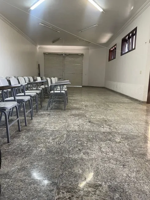 Foto 1 de Ponto Comercial para alugar, 205m² em Parque das Rosas, Roseira