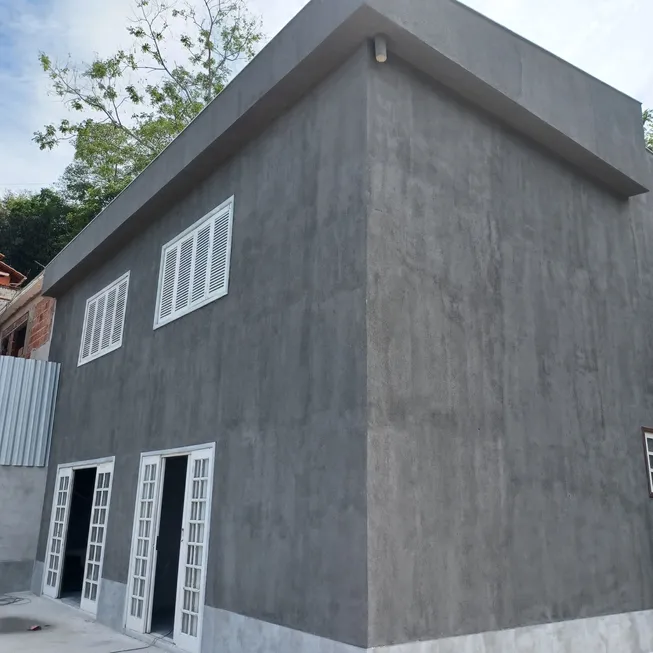 Foto 1 de Casa de Condomínio com 2 Quartos à venda, 60m² em Maria Paula, São Gonçalo