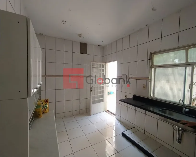 Foto 1 de Casa com 5 Quartos à venda, 360m² em Candida Câmara, Montes Claros