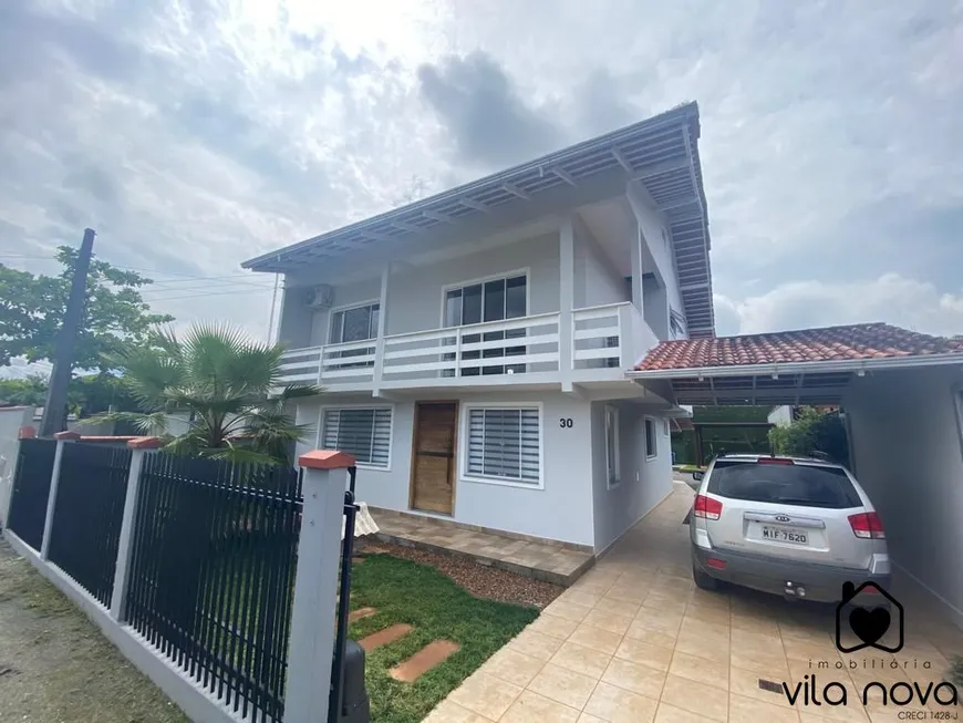 Foto 1 de Casa com 3 Quartos à venda, 230m² em Vila Nova, Joinville