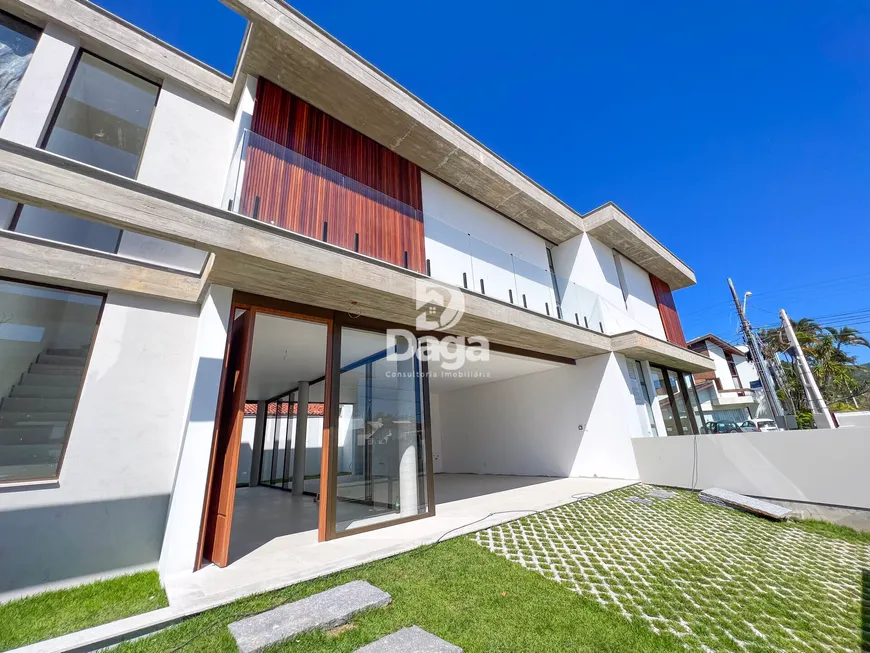 Foto 1 de Casa com 3 Quartos à venda, 197m² em Itacorubi, Florianópolis