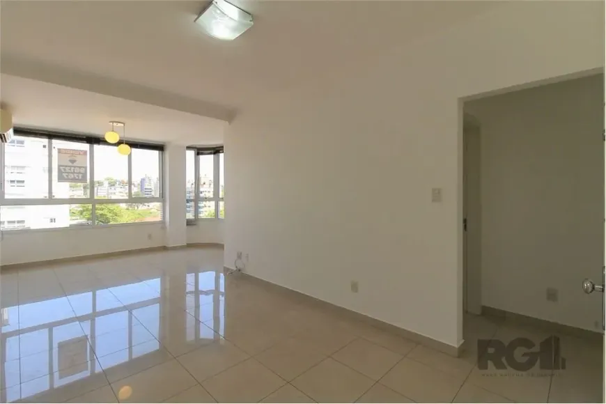 Foto 1 de Apartamento com 3 Quartos à venda, 87m² em Jardim Lindóia, Porto Alegre