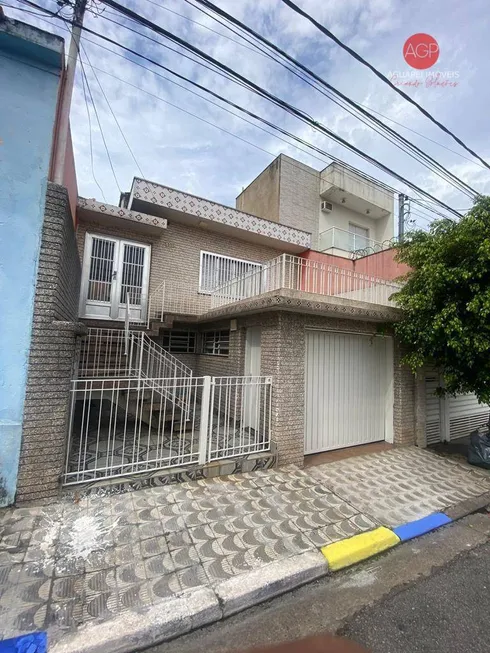 Foto 1 de Sobrado com 3 Quartos para alugar, 200m² em Vila Regente Feijó, São Paulo