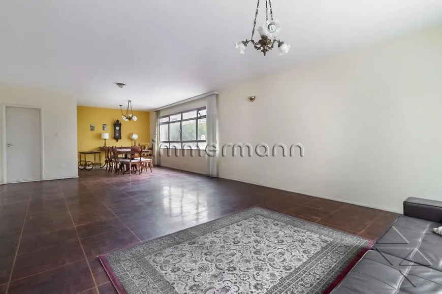 Foto 1 de Apartamento com 3 Quartos à venda, 185m² em Higienópolis, São Paulo