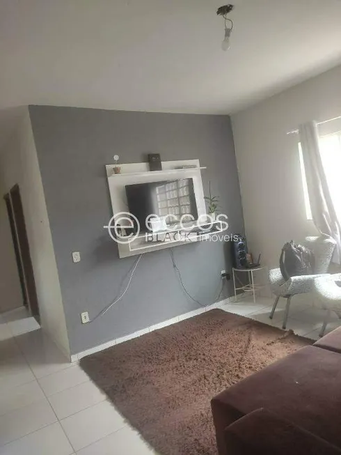 Foto 1 de Casa com 3 Quartos à venda, 200m² em Jardim Ipanema, Uberlândia