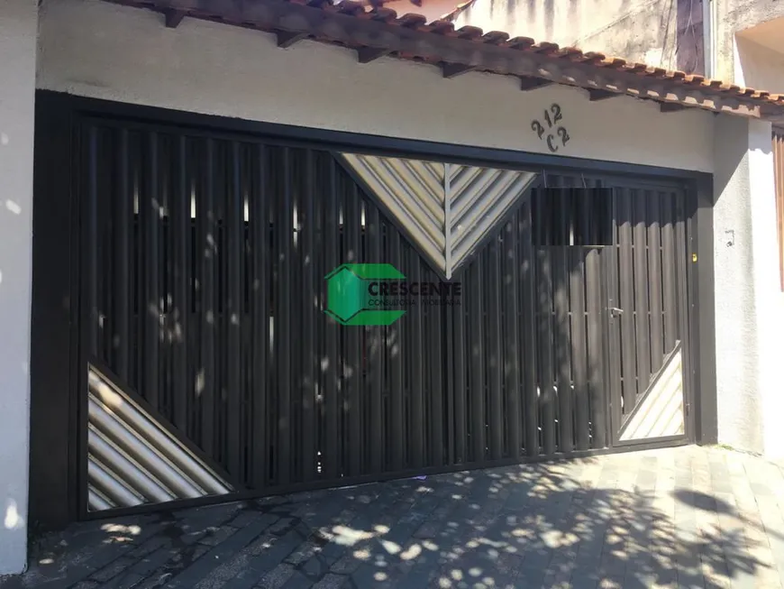 Foto 1 de Casa com 2 Quartos à venda, 95m² em Jardim Las Vegas, Santo André