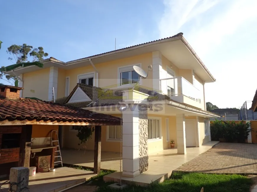 Foto 1 de Sobrado com 4 Quartos à venda, 300m² em Boiçucanga, São Sebastião