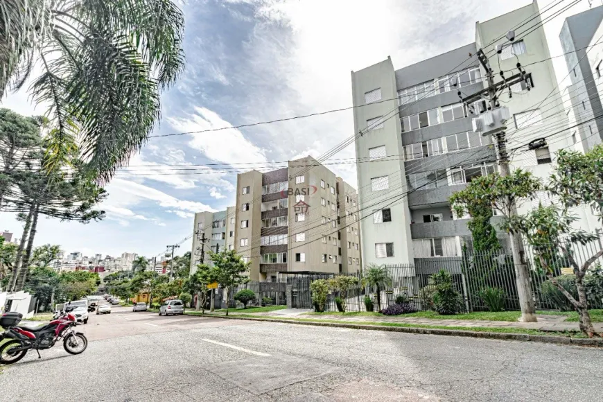 Foto 1 de Apartamento com 3 Quartos à venda, 62m² em Água Verde, Curitiba