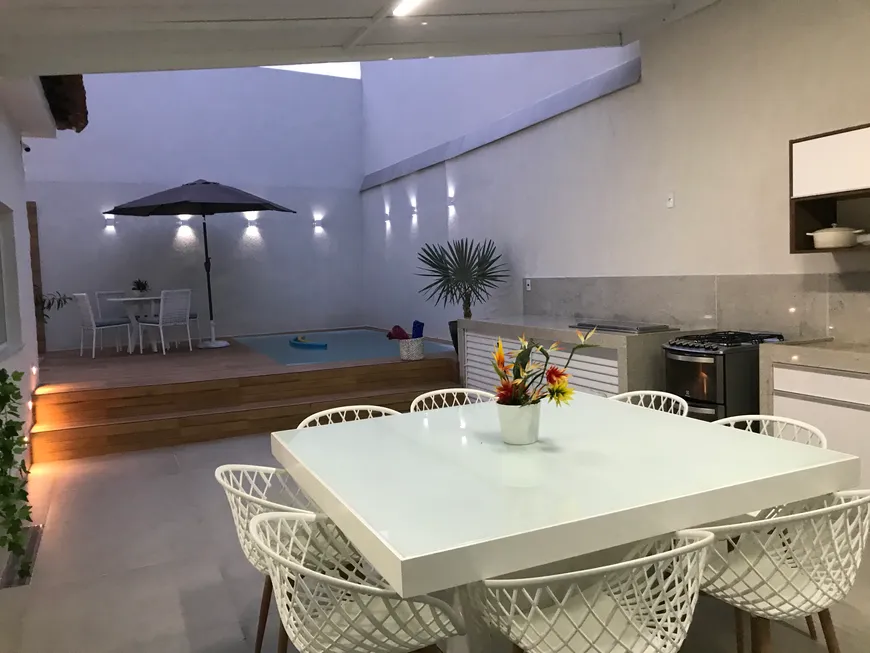 Foto 1 de Casa com 5 Quartos à venda, 400m² em Centro, Nova Iguaçu