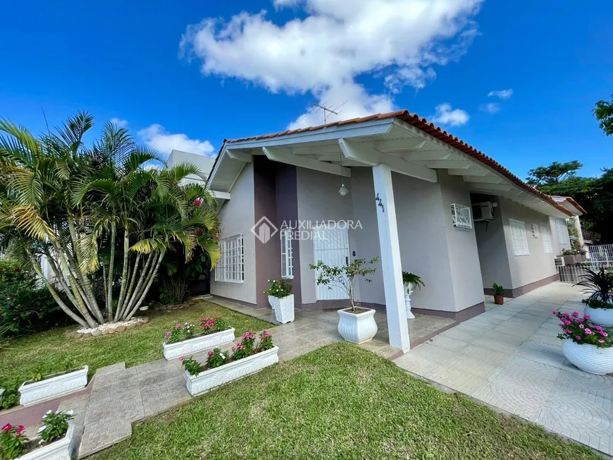 Foto 1 de Casa com 4 Quartos à venda, 222m² em Igara, Canoas