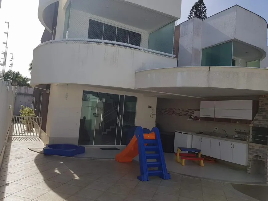 Foto 1 de Casa com 3 Quartos à venda, 200m² em Portinho, Cabo Frio