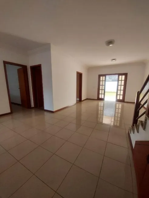 Foto 1 de Casa de Condomínio com 3 Quartos à venda, 250m² em Iporanga, Sorocaba