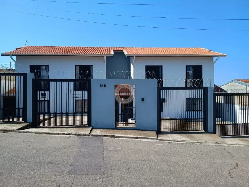 Foto 1 de Casa de Condomínio com 2 Quartos à venda, 72m² em Jardim Granada, Mairinque