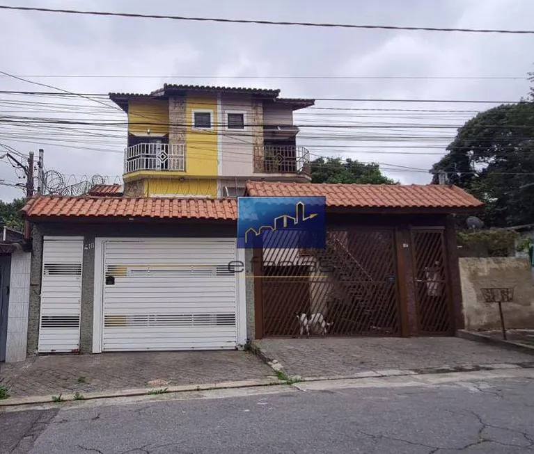 Foto 1 de Sobrado com 3 Quartos à venda, 225m² em Vila Dalila, São Paulo