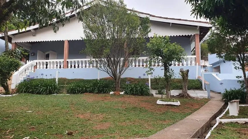 Foto 1 de Fazenda/Sítio com 4 Quartos à venda, 300m² em Terra Preta, Mairiporã