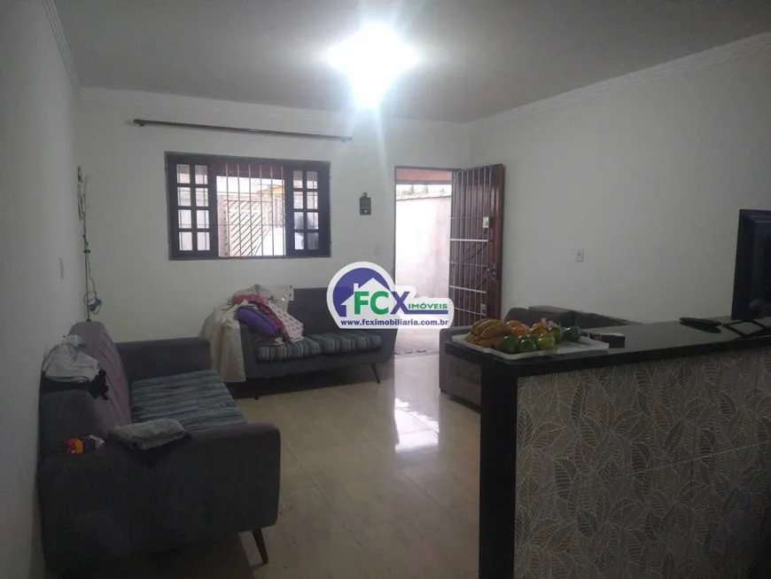 Foto 1 de Casa com 2 Quartos à venda, 90m² em Jardim Guacyra, Itanhaém