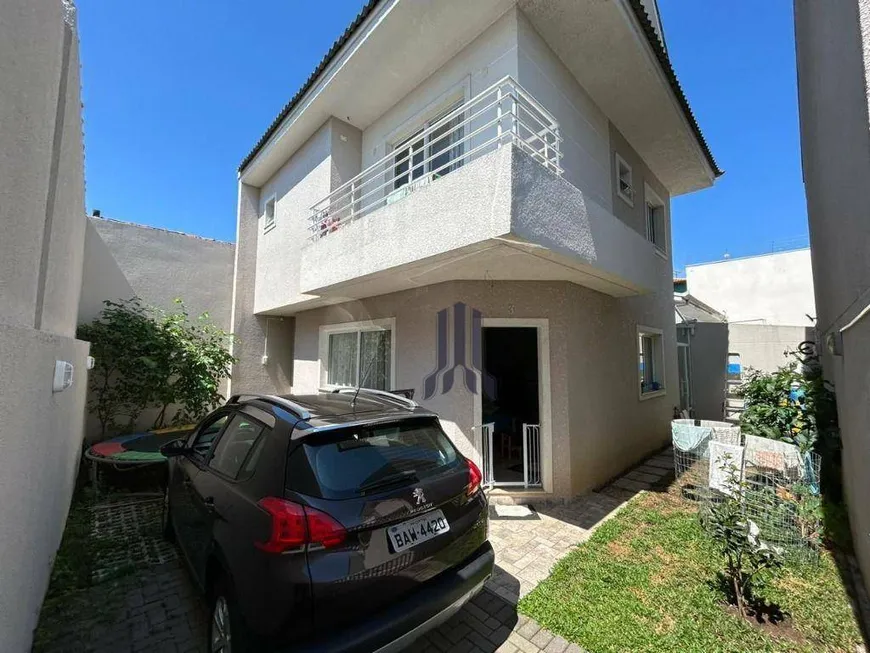 Foto 1 de Sobrado com 3 Quartos para alugar, 150m² em Xaxim, Curitiba