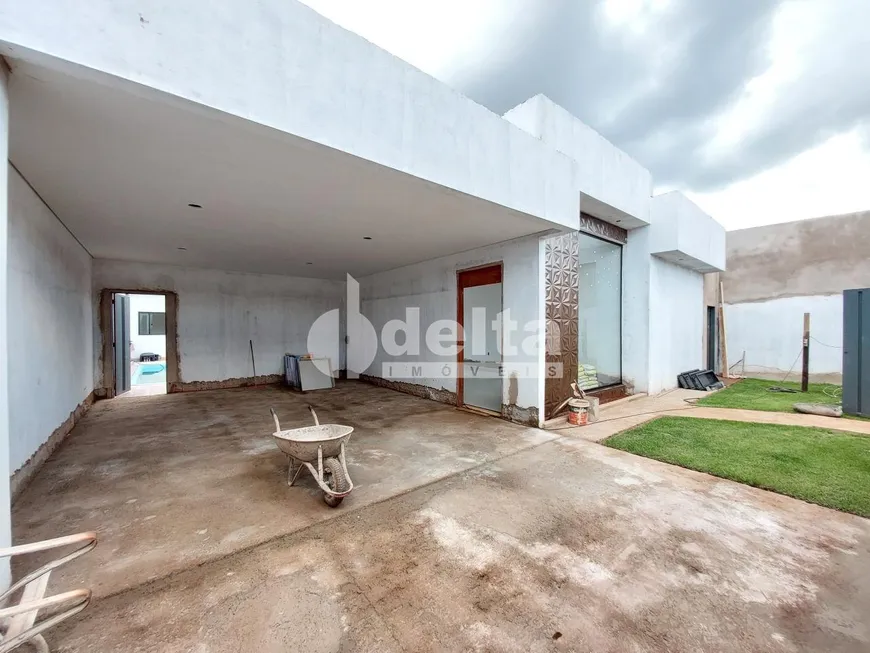 Foto 1 de Casa com 3 Quartos à venda, 220m² em Tubalina, Uberlândia