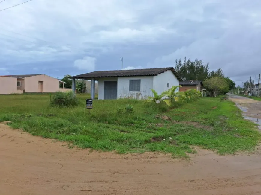 Foto 1 de Casa com 2 Quartos à venda, 95m² em Balneário Rosa do Mar, Passo de Torres