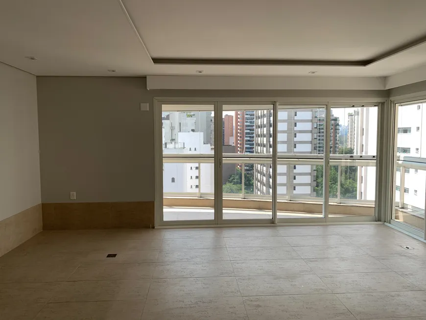 Foto 1 de Apartamento com 3 Quartos à venda, 222m² em Vila Nova Conceição, São Paulo