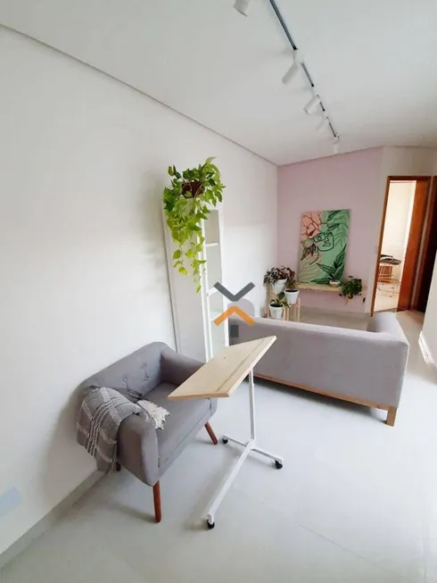 Foto 1 de Apartamento com 2 Quartos à venda, 46m² em Vila Scarpelli, Santo André