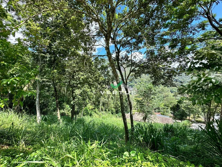 Foto 1 de Lote/Terreno à venda, 800m² em Quebra Frascos, Teresópolis