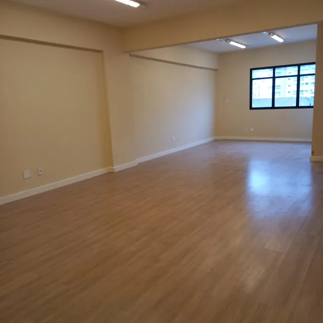 Foto 1 de Sala Comercial à venda, 100m² em Vila Belmiro, Santos