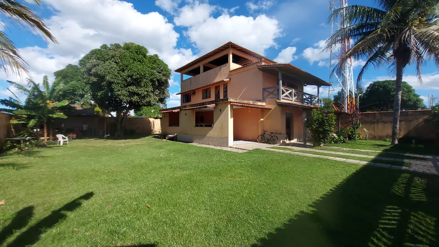 Foto 1 de Casa com 4 Quartos à venda, 384m² em Sao Francisco, Serra