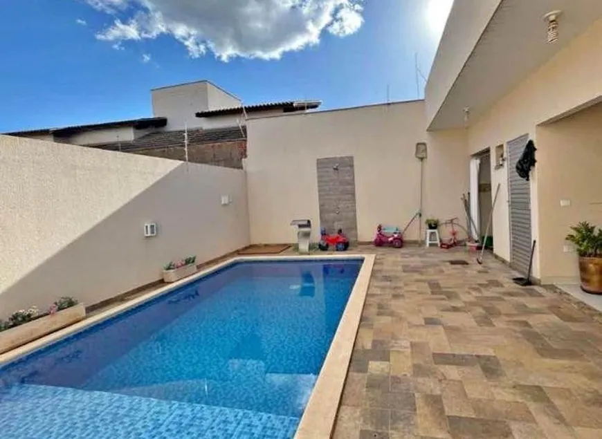 Foto 1 de Casa com 2 Quartos à venda, 290m² em Barra de Jangada, Jaboatão dos Guararapes